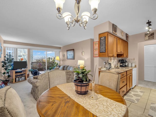 Apartment for sale in Burnaby, Burnaby North, 304 4941 Lougheed Highway, 263119075 | Realtylink.org