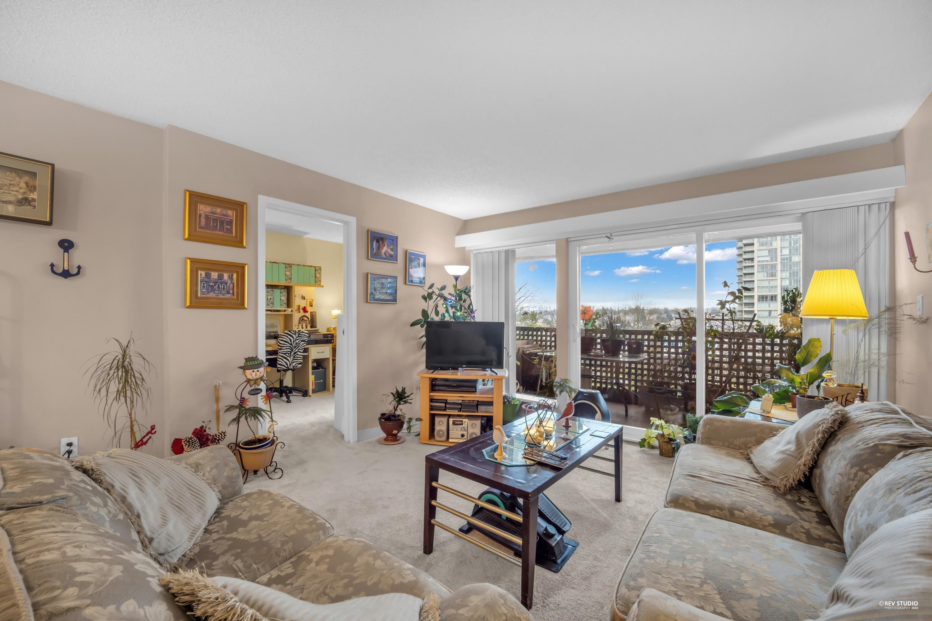 Apartment for sale in Burnaby, Burnaby North, 304 4941 Lougheed Highway, 263119075 | Realtylink.org