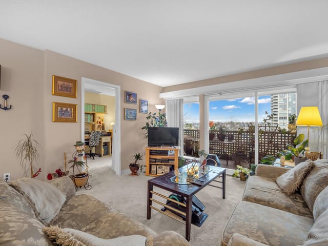 Apartment for sale in Burnaby, Burnaby North, 304 4941 Lougheed Highway, 263119075 | Realtylink.org