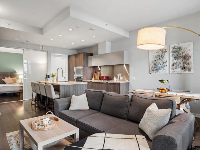 Apartment for sale in Vancouver, Vancouver West, 102 128 Athletes Way, 263119079 | Realtylink.org