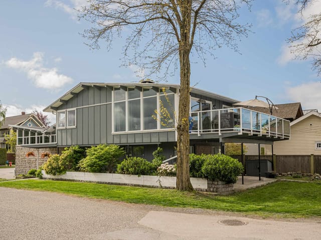 House for sale in Surrey, South Surrey White Rock, 3099 McBride Avenue, 263119105 | Realtylink.org