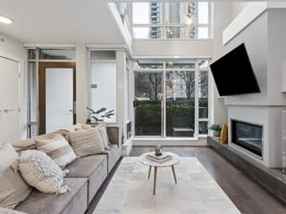 Townhouse for sale in Vancouver, Vancouver West, 863 Richards Street, 263119125 | Realtylink.org