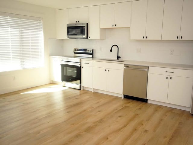 House for rent in Port Coquitlam, Port Coquitlam, 1242 Pitt River Road, 263119145 | Realtylink.org