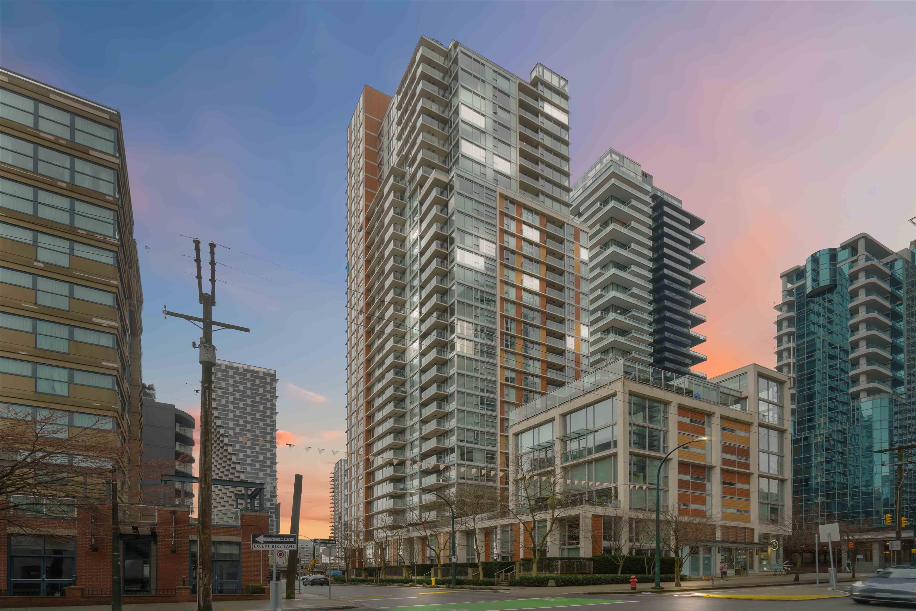 Apartment for sale in Vancouver, Vancouver West, 2307 1351 Continental Street, 263119161 | Realtylink.org