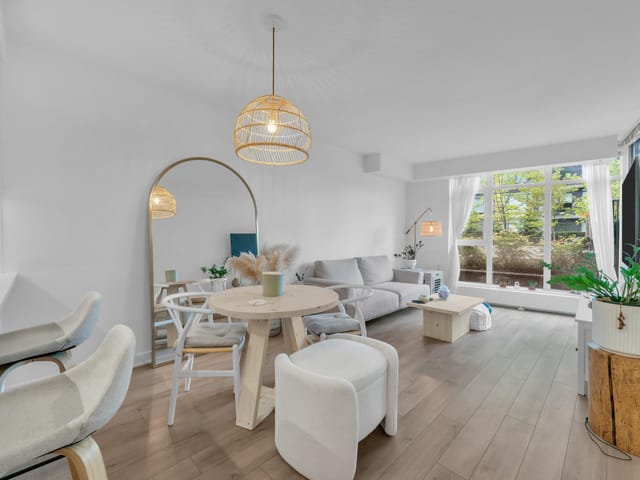 Apartment for sale in Burnaby, Burnaby North, 103 8940 University Crescent, 263119211 | Realtylink.org