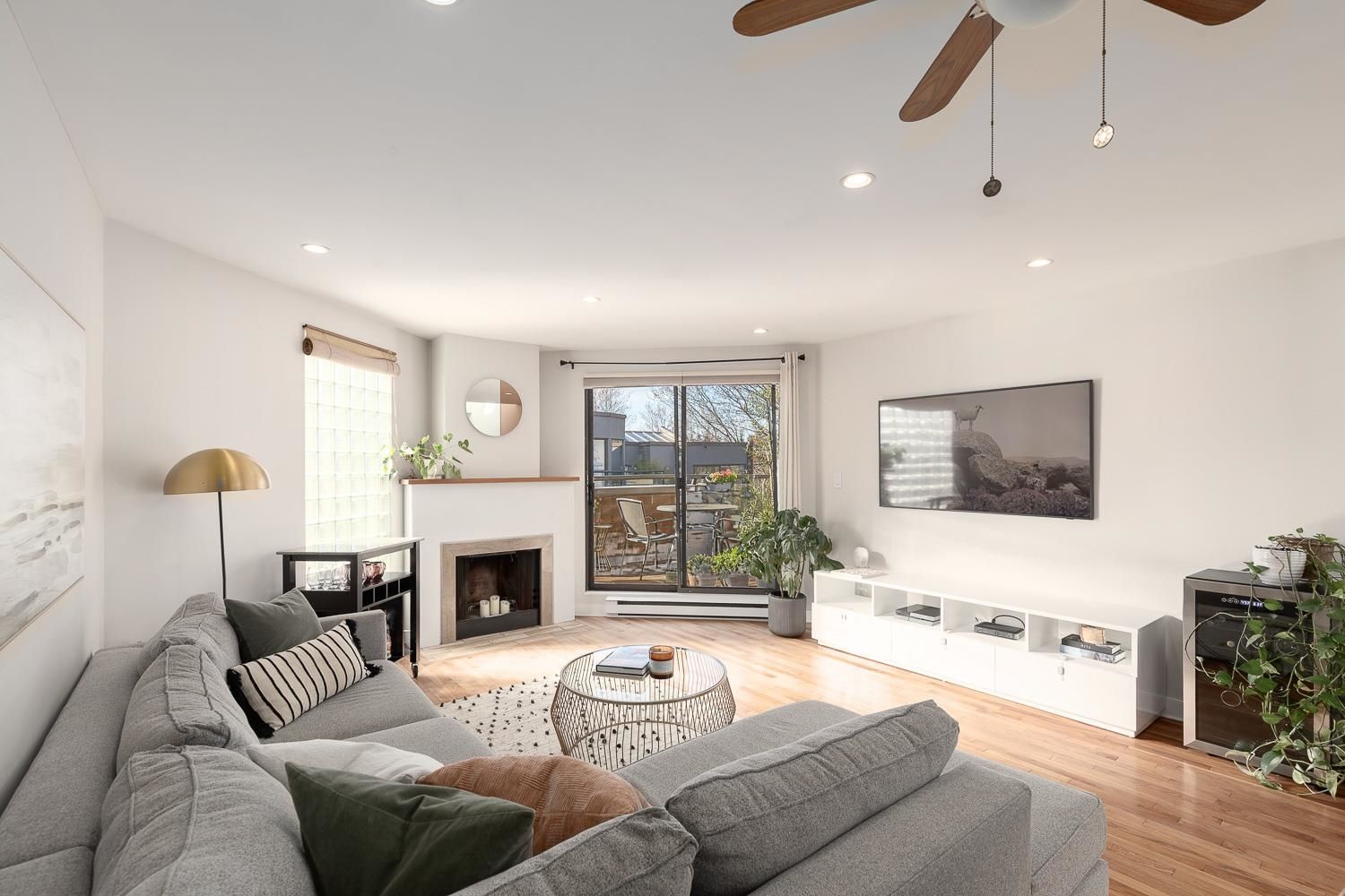 Townhouse for sale in Vancouver, Vancouver West, 10 766 W 7th Avenue, 263119244 | Realtylink.org