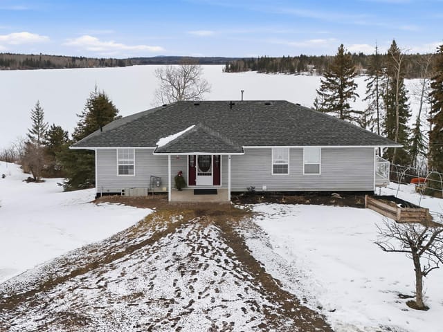 House for sale in 150 Mile House, Williams Lake, 2448 Clara Road, 263119267 | Realtylink.org
