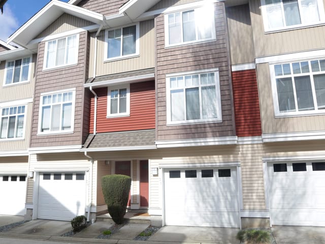 Townhouse for sale in Surrey, Cloverdale, 31 19455 65 Avenue, 263119292 | Realtylink.org