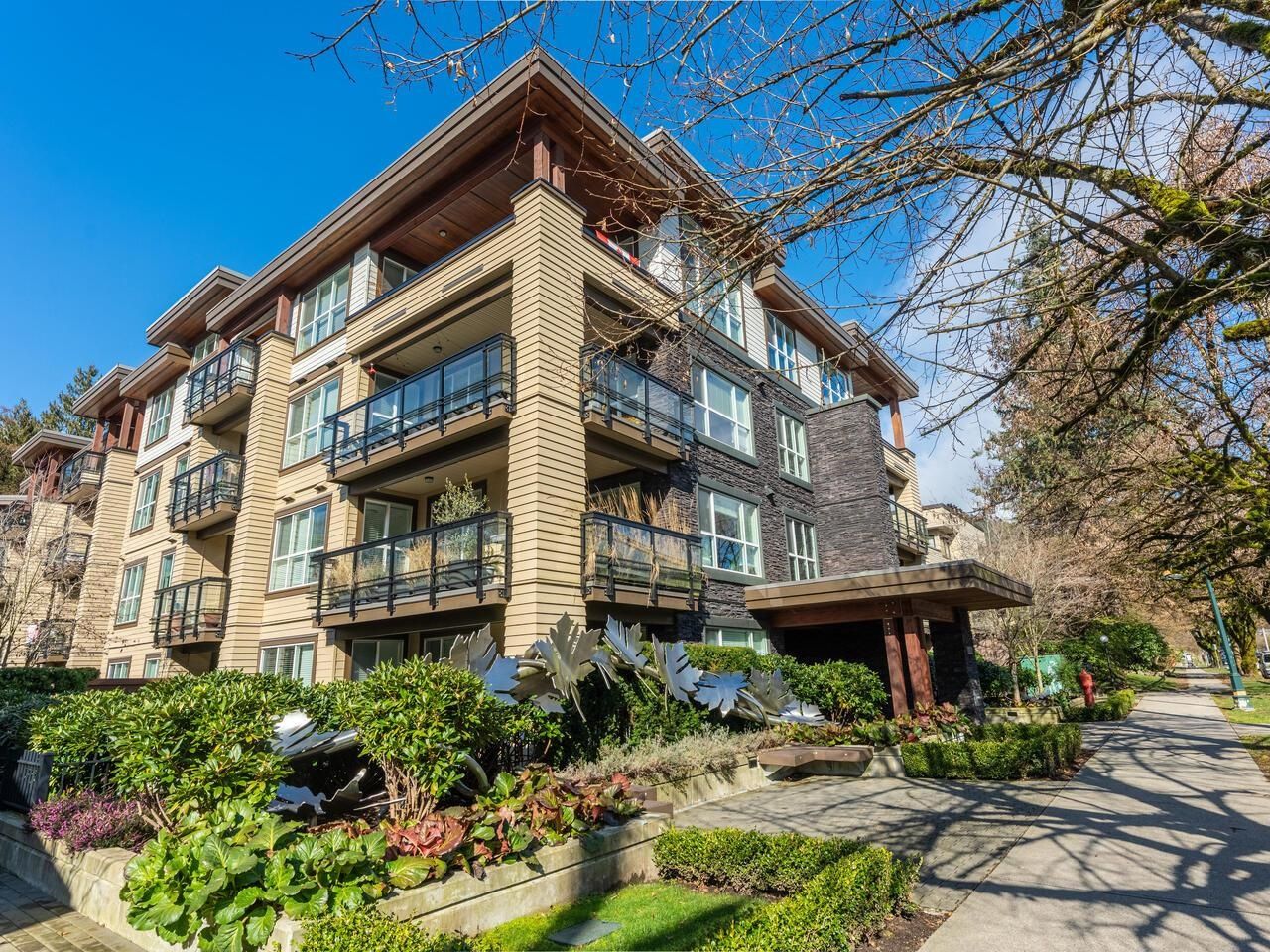 Apartment for sale in North Vancouver, North Vancouver, 113 3205 Mountain Highway, 263119316 | Realtylink.org