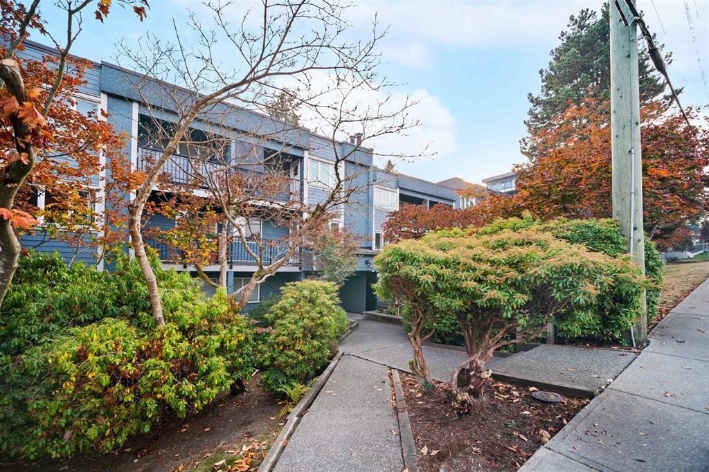 Apartment for sale in Coquitlam, Coquitlam, 210 1122 King Albert Avenue, 263119349 | Realtylink.org