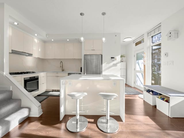 Townhouse for sale in Vancouver, Vancouver West, 1053 Homer Street, 263119392 | Realtylink.org