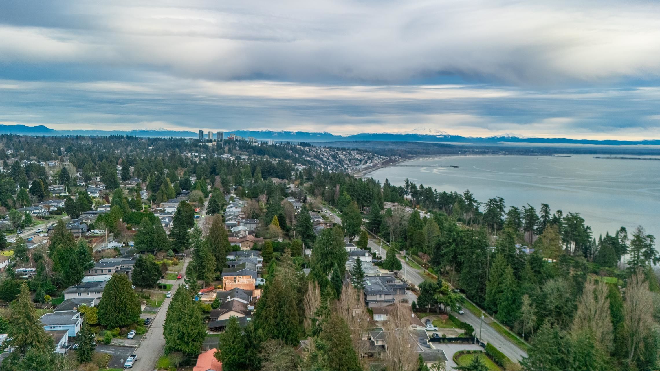 House for sale in White Rock, South Surrey White Rock, 13600 Blackburn Avenue, 263119450 | Realtylink.org