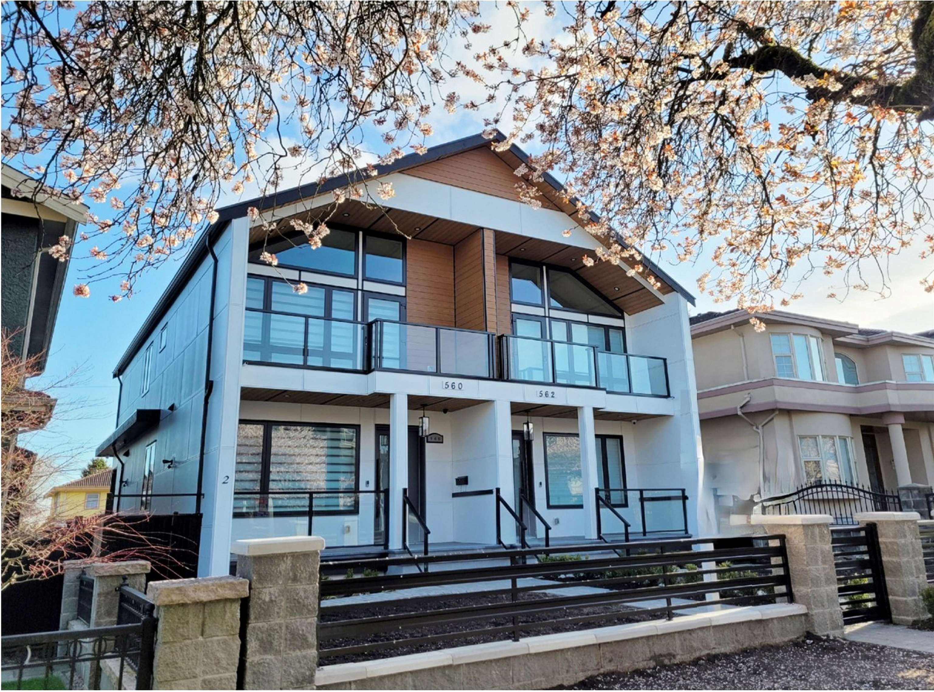 1/2 Duplex for sale in Vancouver, Vancouver West, 1 560 W 63rd Avenue, 263119458 | Realtylink.org