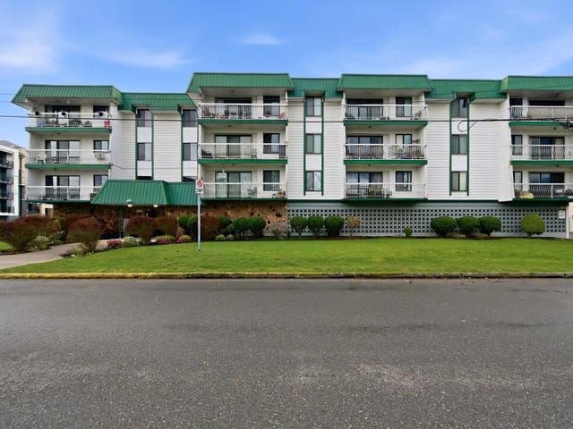 Apartment for sale in Chilliwack, Chilliwack, 107 46374 Margaret Avenue, 263119471 | Realtylink.org