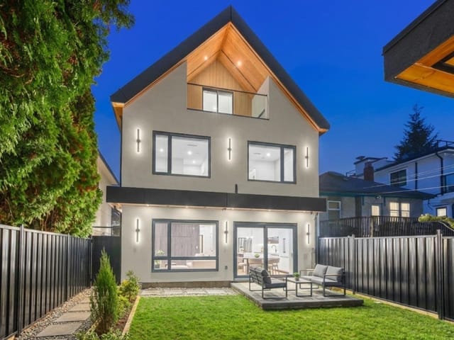 1/2 Duplex for sale in Vancouver, Vancouver West, 2 4549 W 11th Avenue, 263119498 | Realtylink.org