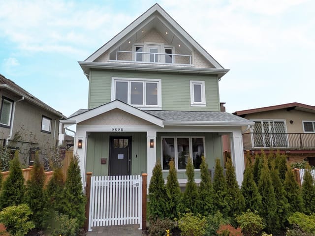 1/2 Duplex for sale in Vancouver, Vancouver East, 2 2528 Turner Street, 263119501 | Realtylink.org