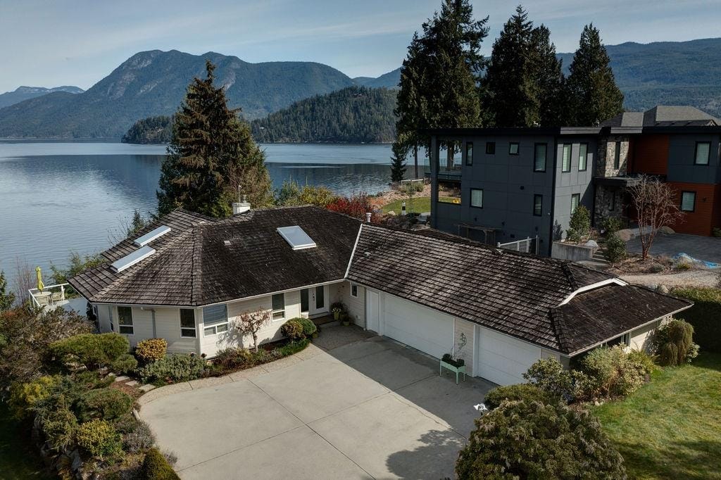 House for sale in Sechelt, Sunshine Coast, 6484 N Gale Avenue, 263119526 | Realtylink.org