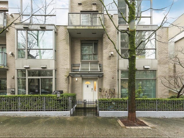 Townhouse for sale in Vancouver, Vancouver West, 930 Richards Street, 263119621 | Realtylink.org