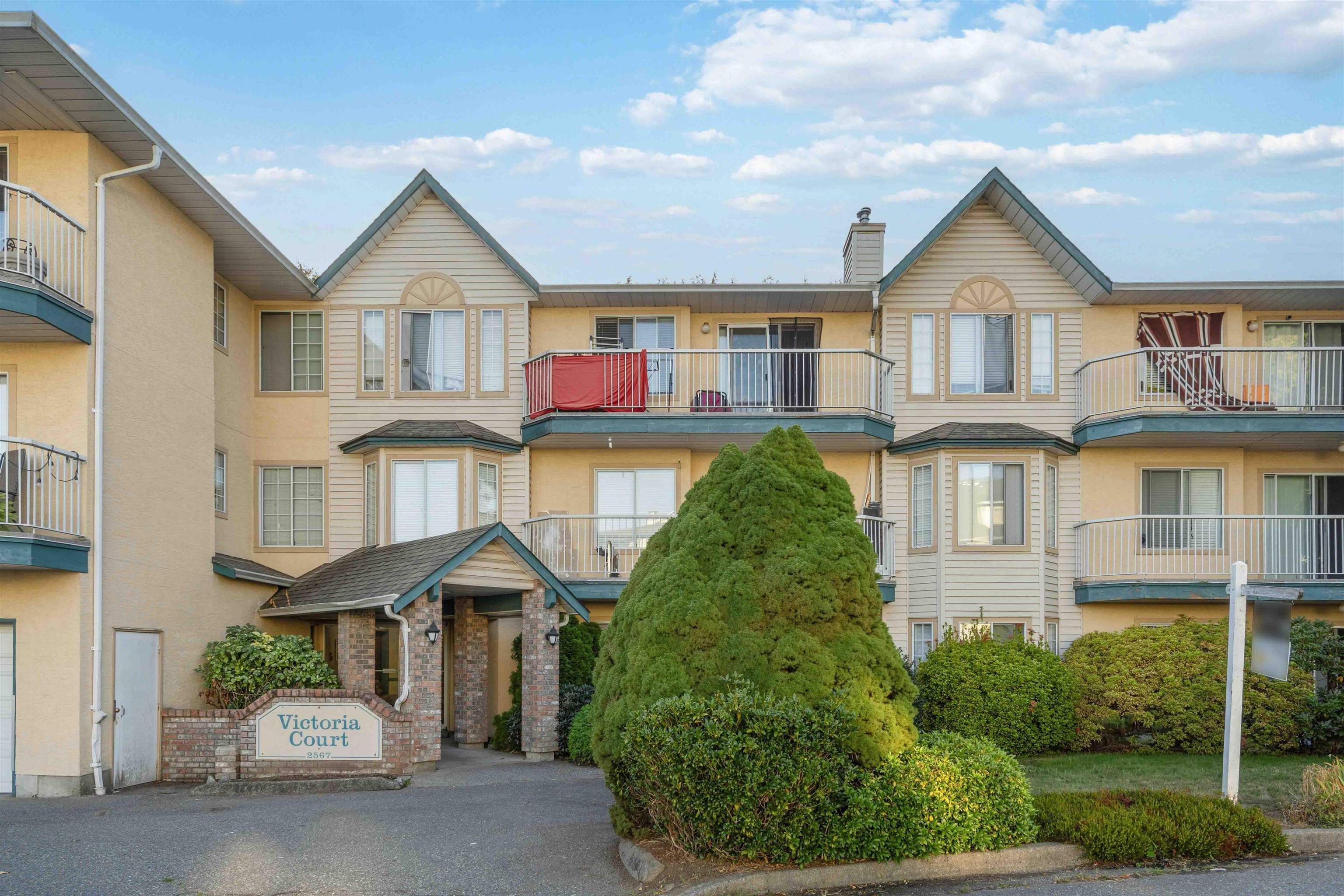 Apartment for sale in Abbotsford, Abbotsford, 206 2567 Victoria Street, 263119800 | Realtylink.org