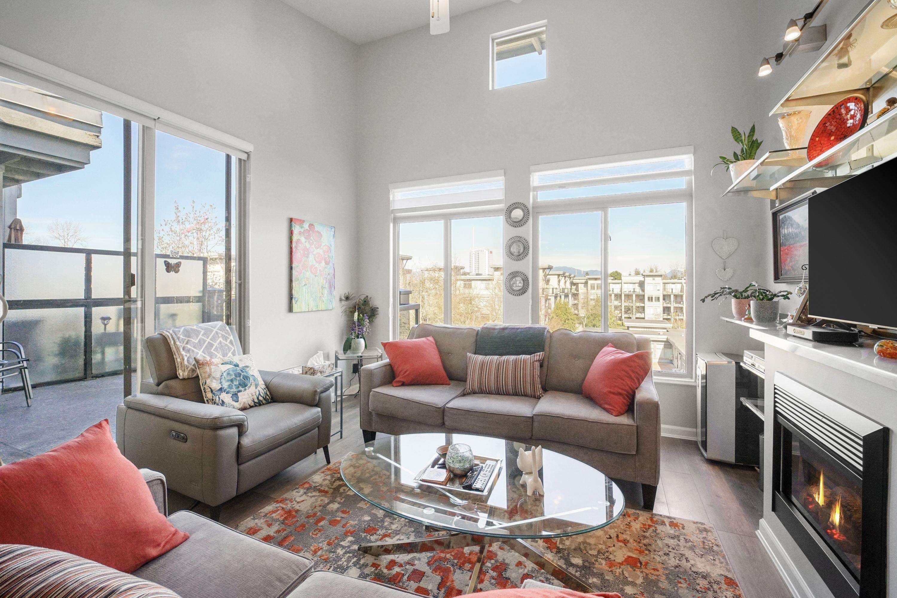 Apartment for sale in Surrey, North Surrey, 417 15385 101a Avenue, 263119823 | Realtylink.org