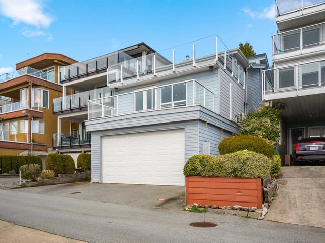 House for sale in White Rock, South Surrey White Rock, 15456 Columbia Avenue, 263119878 | Realtylink.org