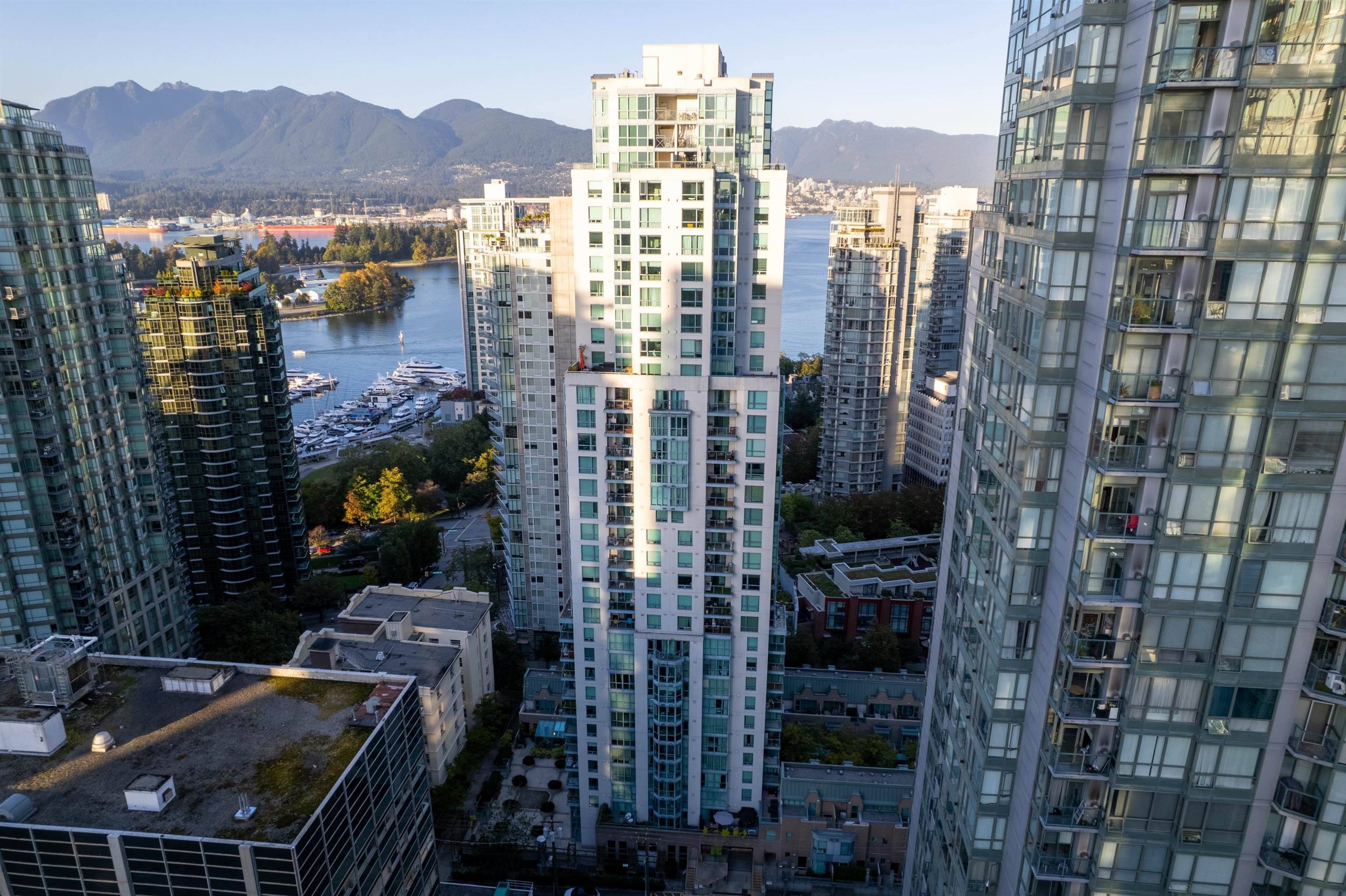 Apartment for sale in Vancouver, Vancouver West, 2904 1238 Melville Street, 263119900 | Realtylink.org
