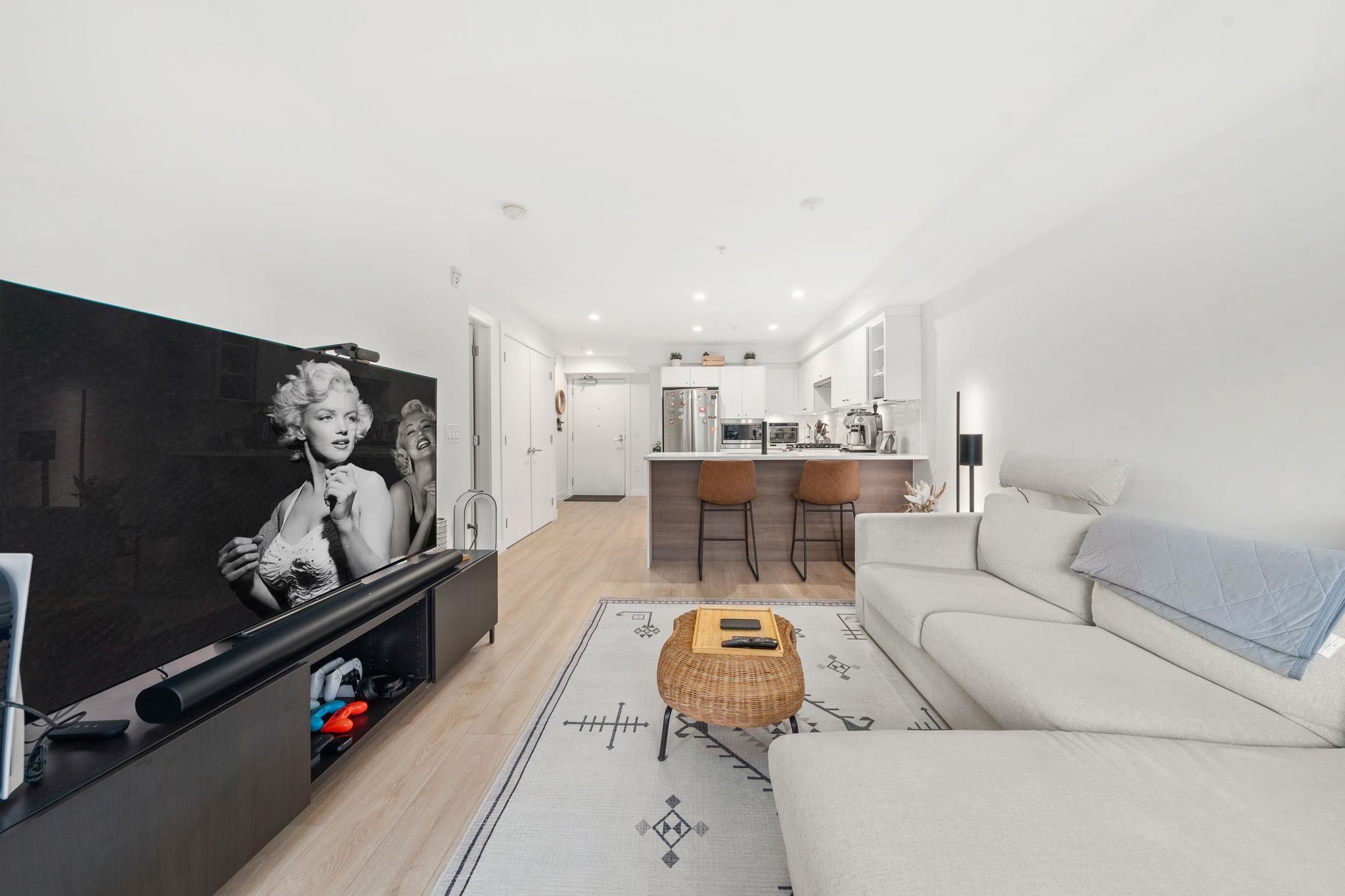 Apartment for sale in Vancouver, North Vancouver, 402 1519 Crown Street, 263119953 | Realtylink.org