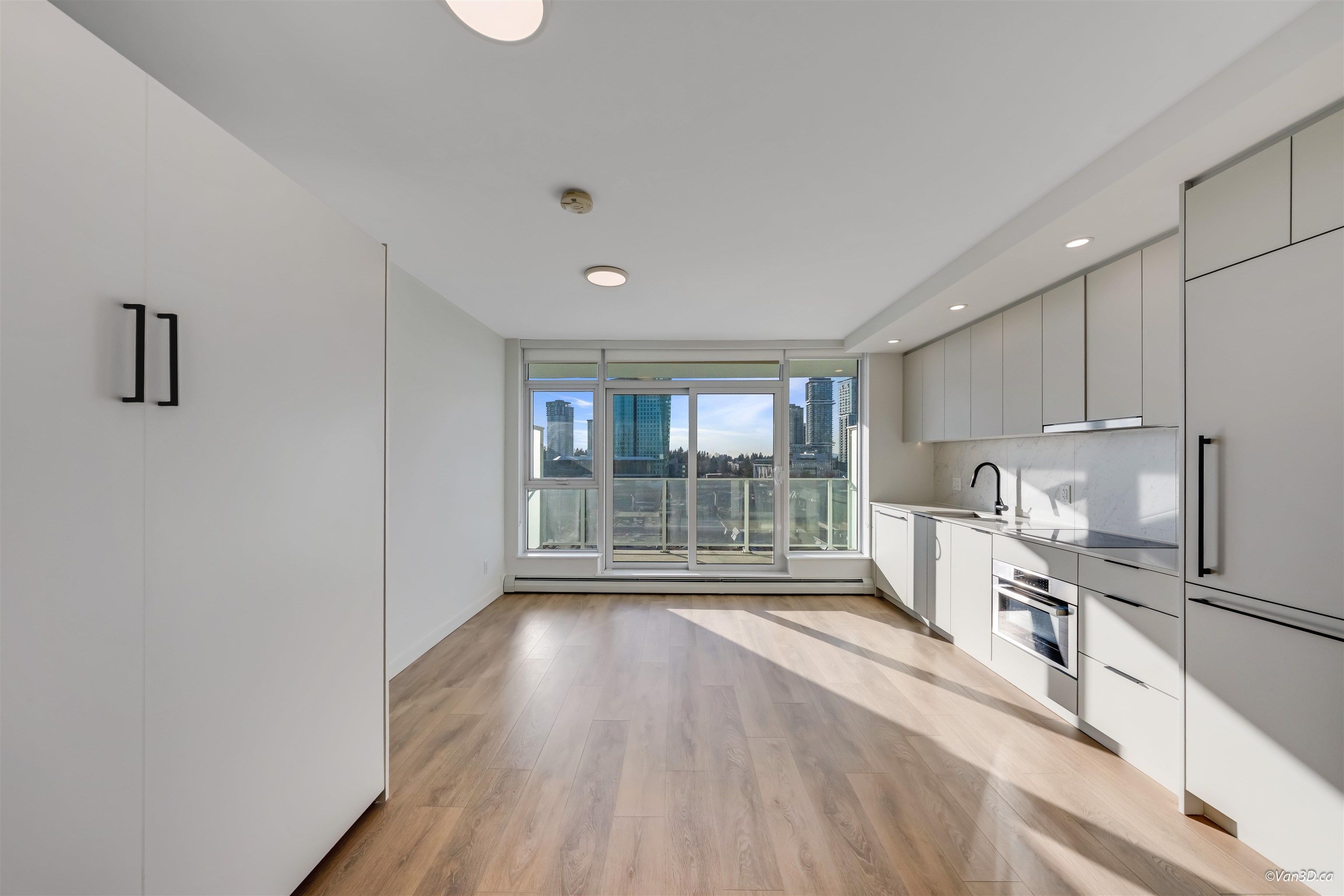 Apartment for sale in Surrey, North Surrey, 1110 13685 102 Avenue, 263120000 | Realtylink.org