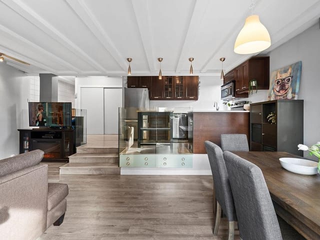 Apartment for sale in North Vancouver, North Vancouver, 201 341 Mahon Avenue, 263120002 | Realtylink.org