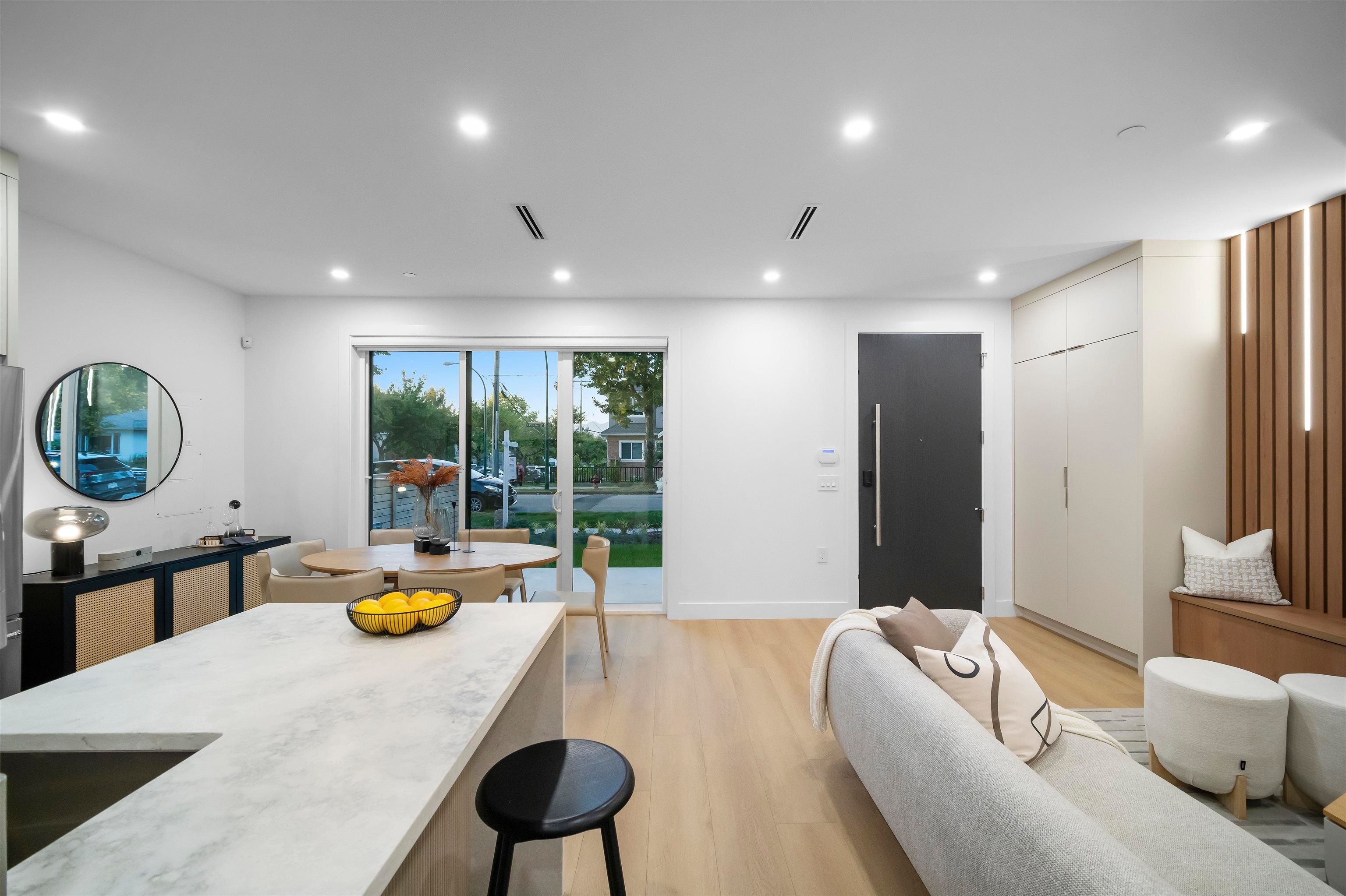 1/2 Duplex for sale in Vancouver, Vancouver East, 1 2386 E 45th Avenue, 263120068 | Realtylink.org