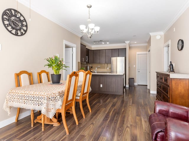 Apartment for sale in Burnaby, Burnaby South, 219 6888 Royal Oak Avenue, 263120101 | Realtylink.org