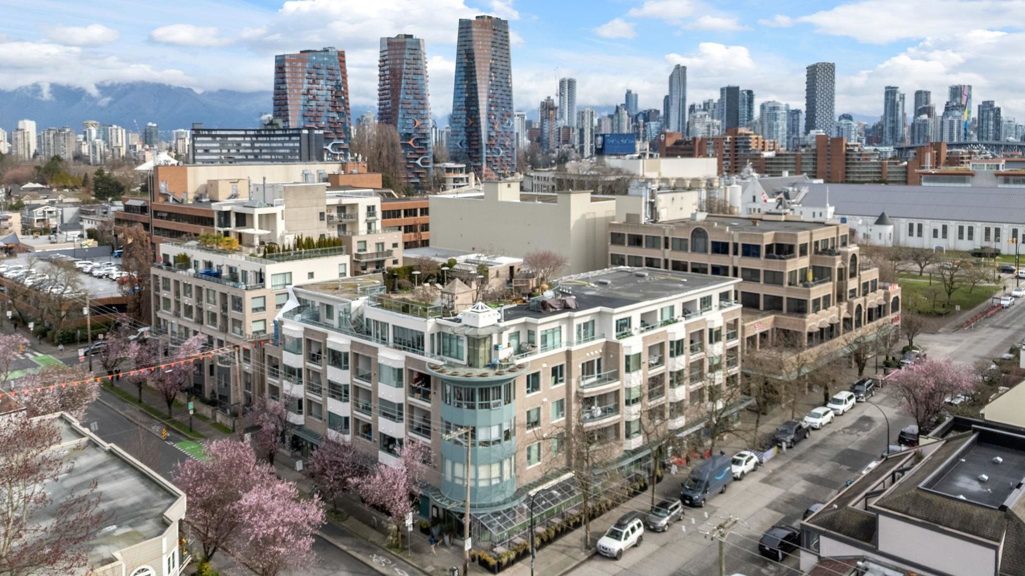 Apartment for sale in Vancouver, Vancouver West, 409 1688 Cypress Street, 263120242 | Realtylink.org