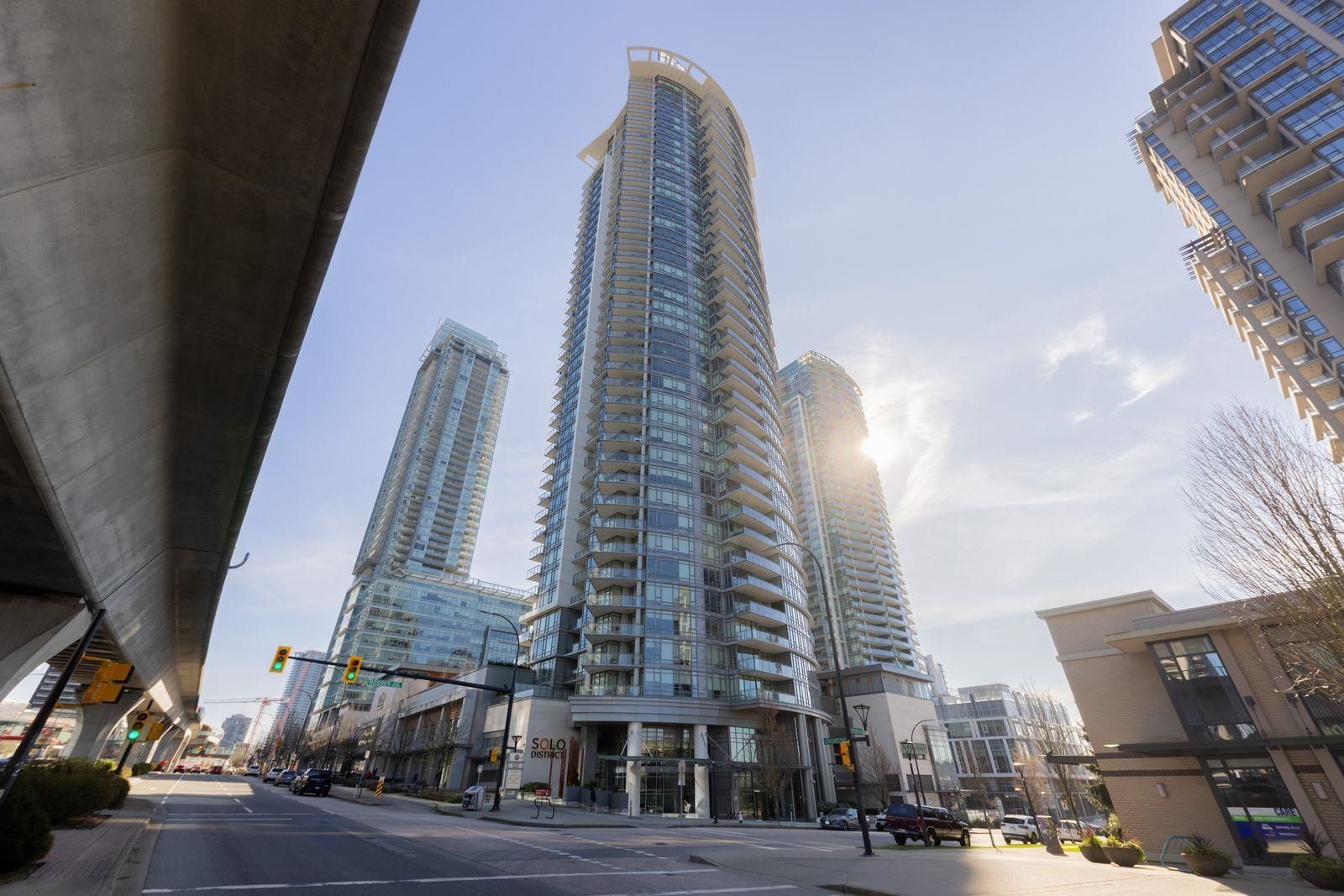 Apartment for sale in Burnaby, Burnaby North, 3204 2008 Rosser Avenue, 263120289 | Realtylink.org