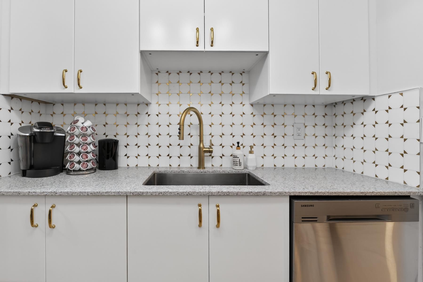 Apartment for sale in Vancouver, Vancouver West, 311 1010 Howe Street, 263120373 | Realtylink.org