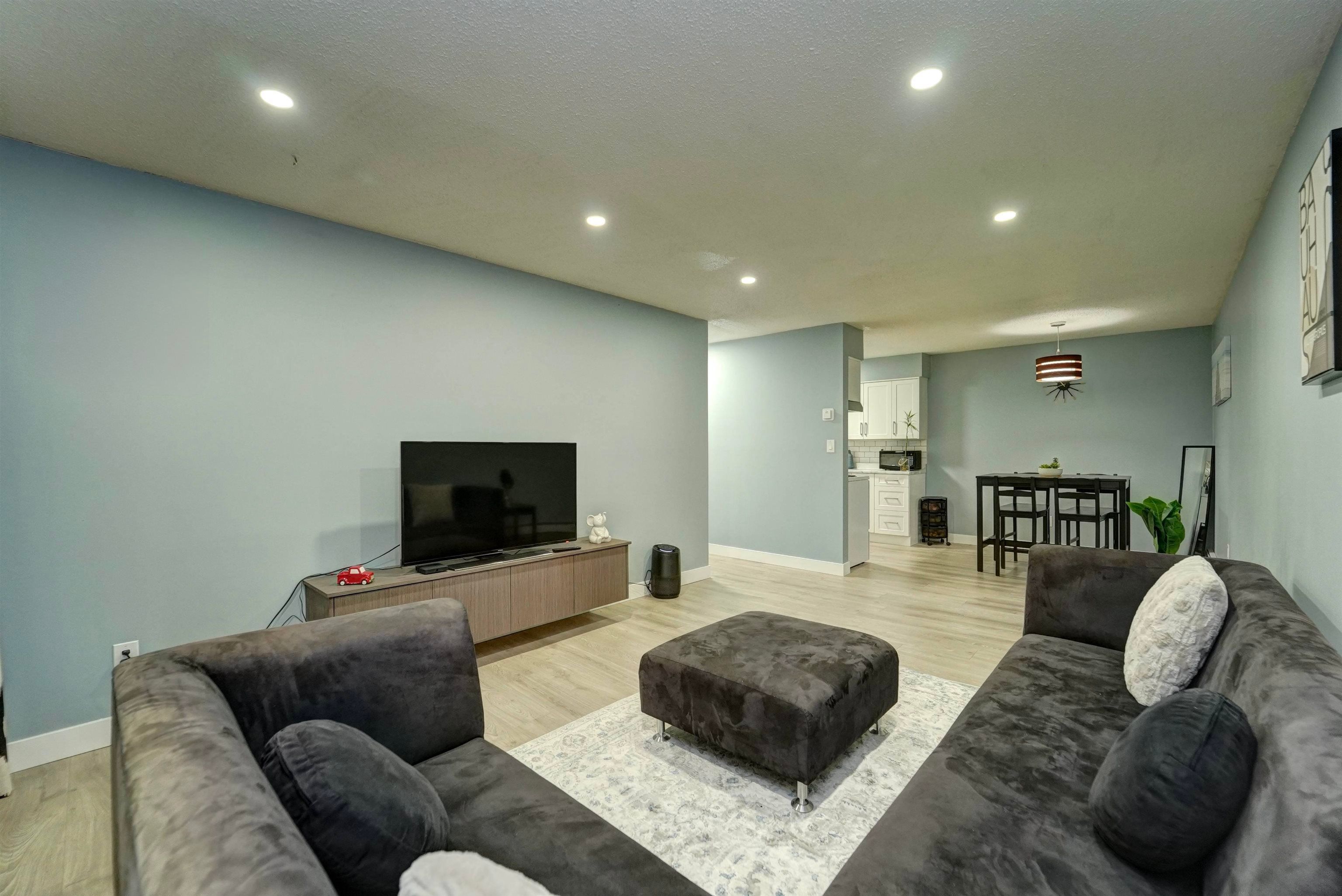 Apartment for sale in Abbotsford, Abbotsford, 202 33450 George Ferguson Way, 263120416 | Realtylink.org