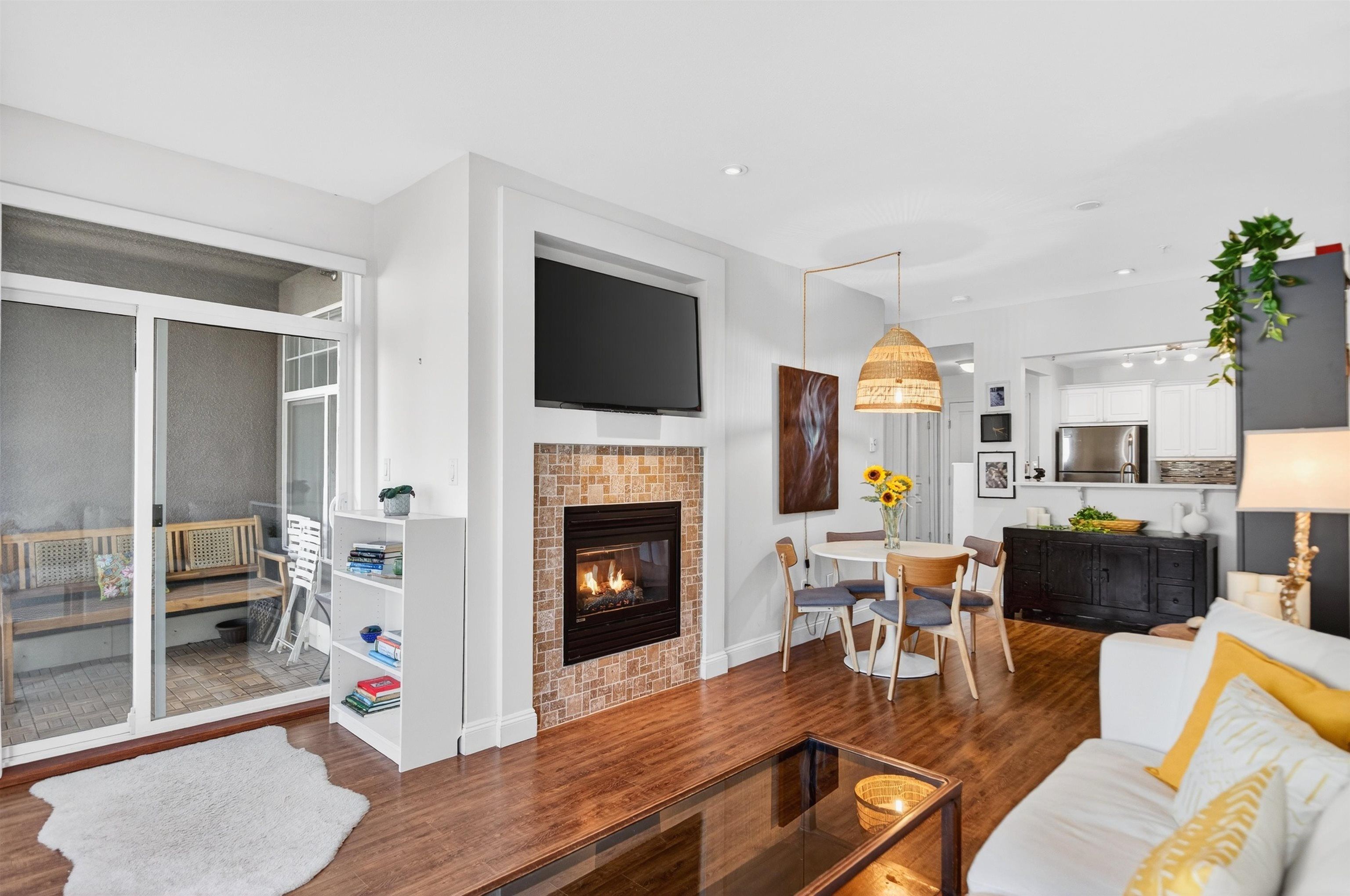 Apartment for sale in New Westminster, New Westminster, 304 588 Twelfth Street, 263120433 | Realtylink.org