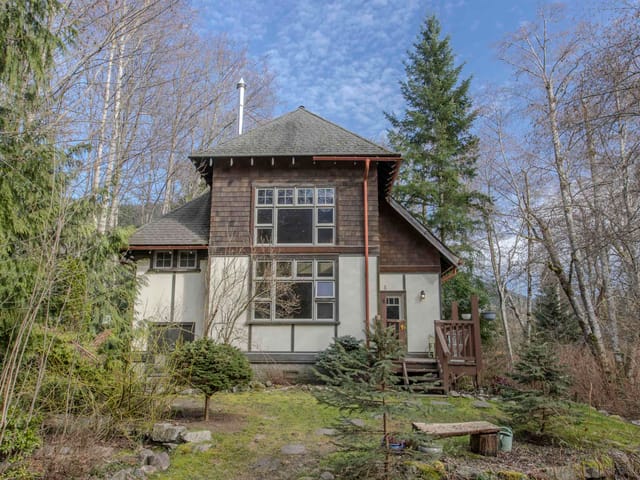 House for sale in Squamish, Squamish, 41645 Government Road, 263120456 | Realtylink.org