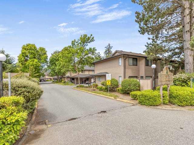 Townhouse for rent in Surrey, Surrey, 143 7317 140 Street, 263120483 | Realtylink.org
