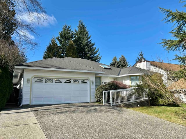 House for sale in Surrey, Surrey, 9419 159 Street, 263120504 | Realtylink.org