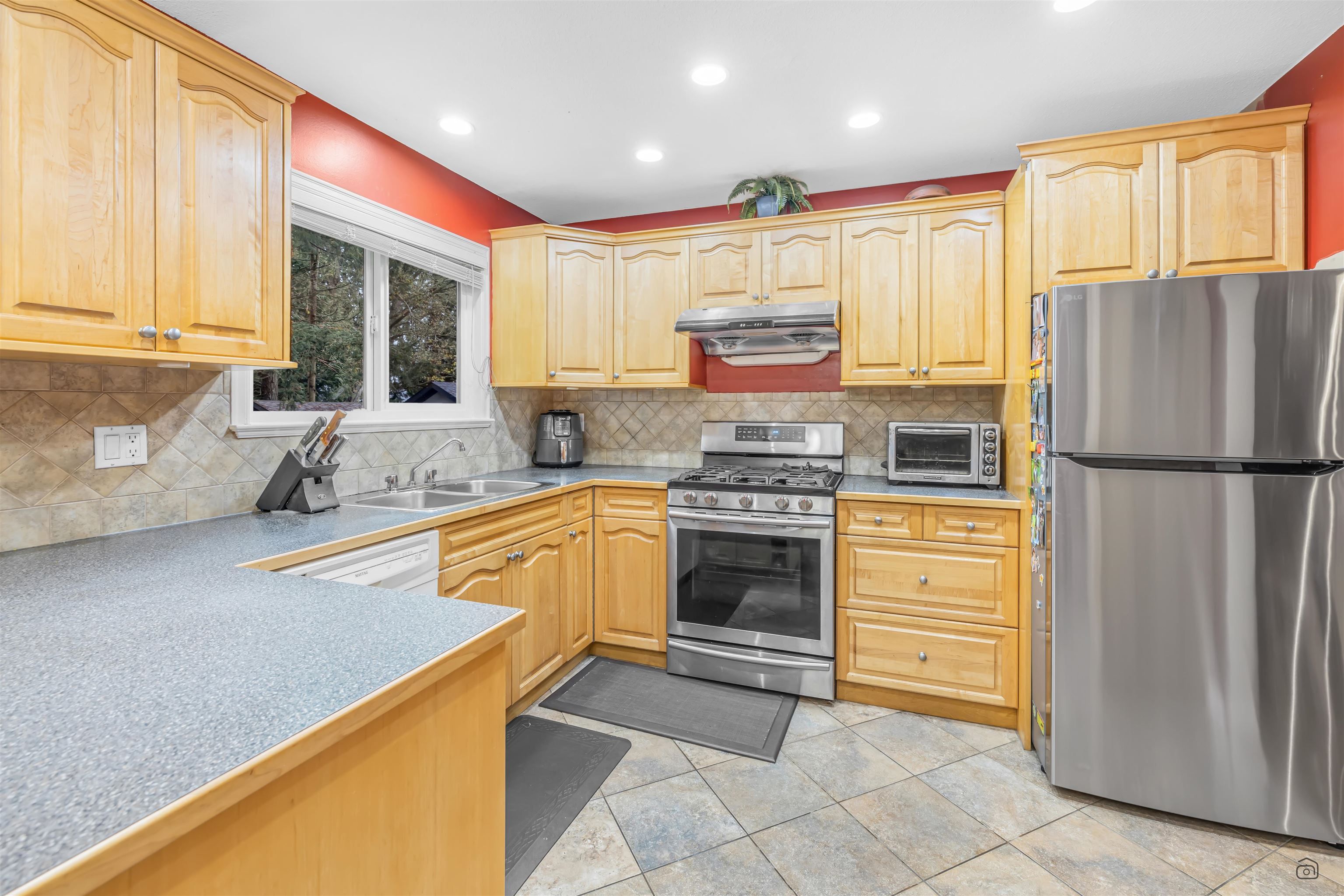 House for sale in Surrey, Surrey, 13277 64a Avenue, 263120576 | Realtylink.org