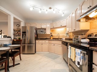 Apartment for sale in Abbotsford, Abbotsford, 105 2410 Emerson Street, 263120879 | Realtylink.org