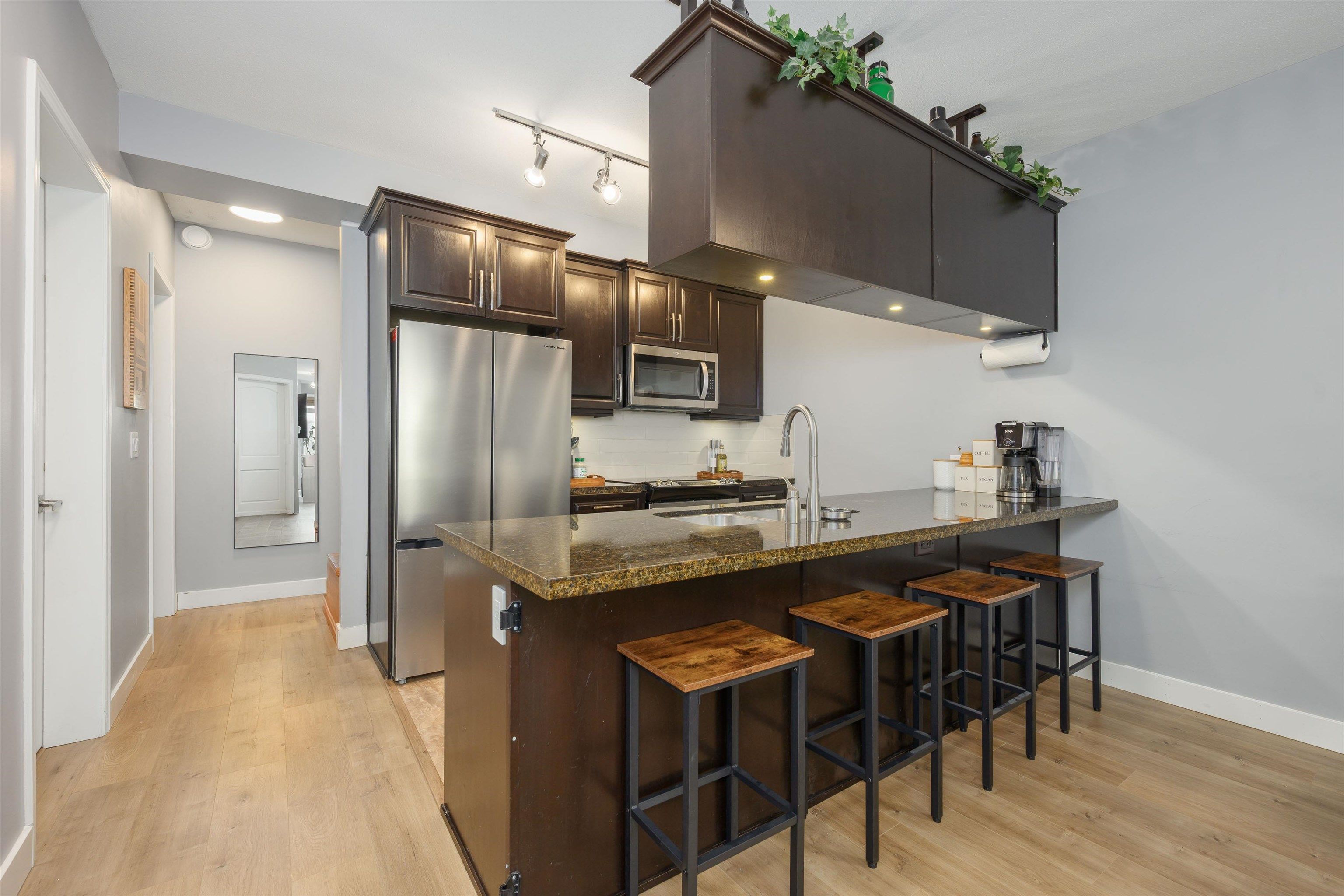 Apartment for sale in Maple Ridge, Maple Ridge, 115 11887 Burnett Street, 263120887 | Realtylink.org