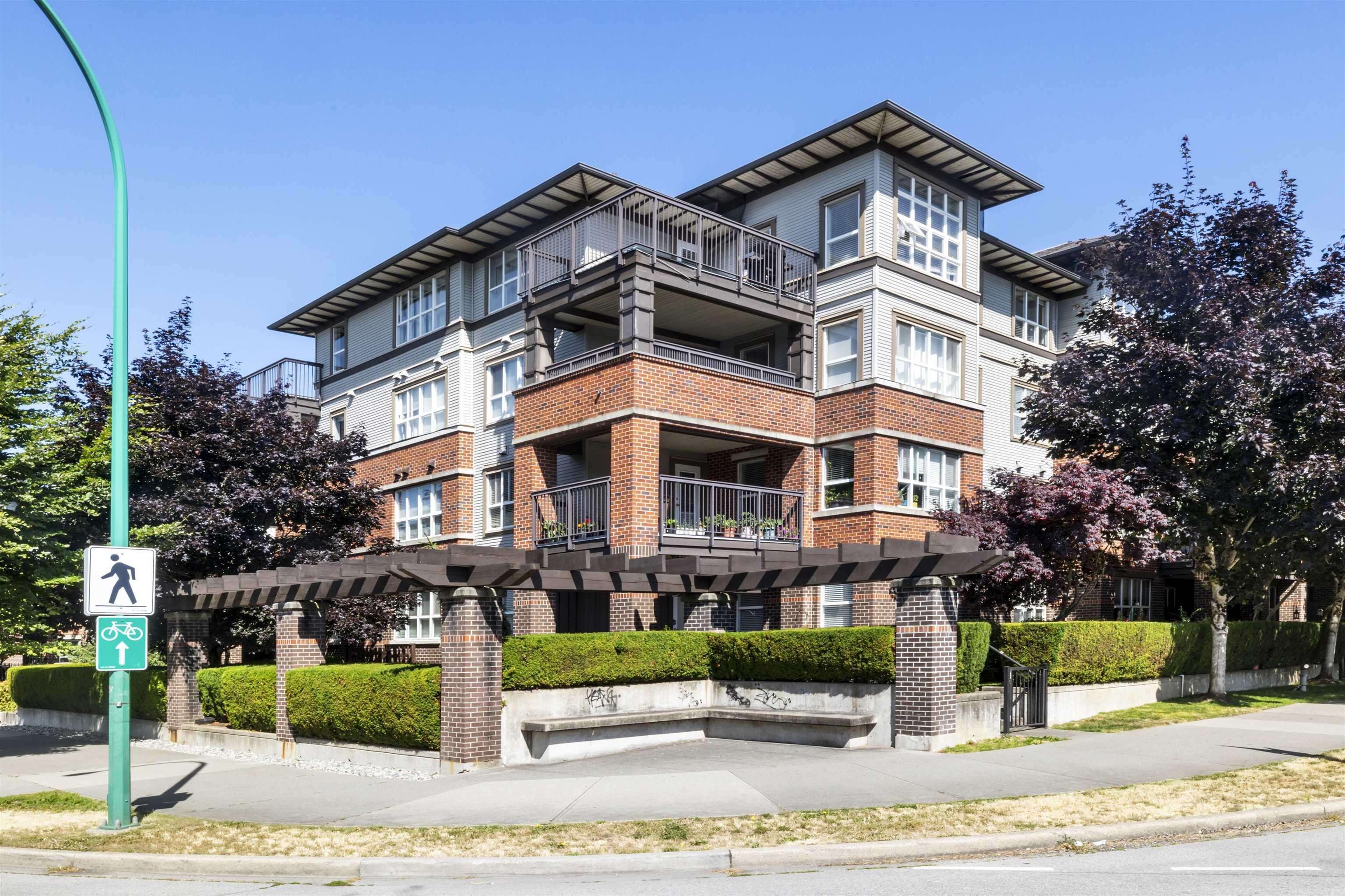 Apartment for sale in Surrey, Cloverdale, 309 6815 188 Street, 263120889 | Realtylink.org
