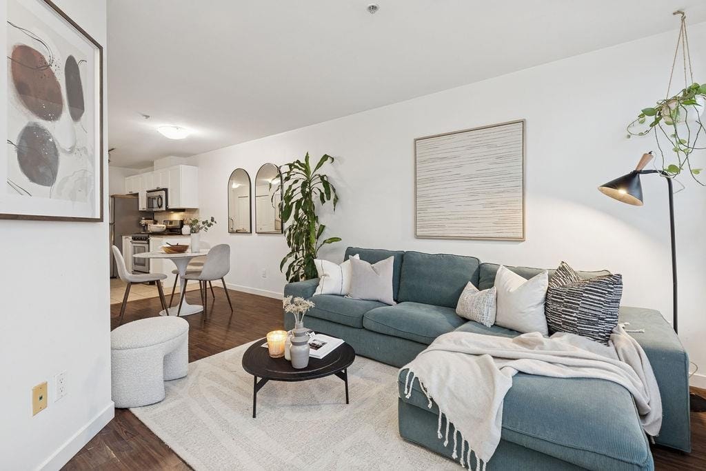 Apartment for sale in Vancouver, Vancouver East, 306 2636 E Hastings Street, 263120896 | Realtylink.org