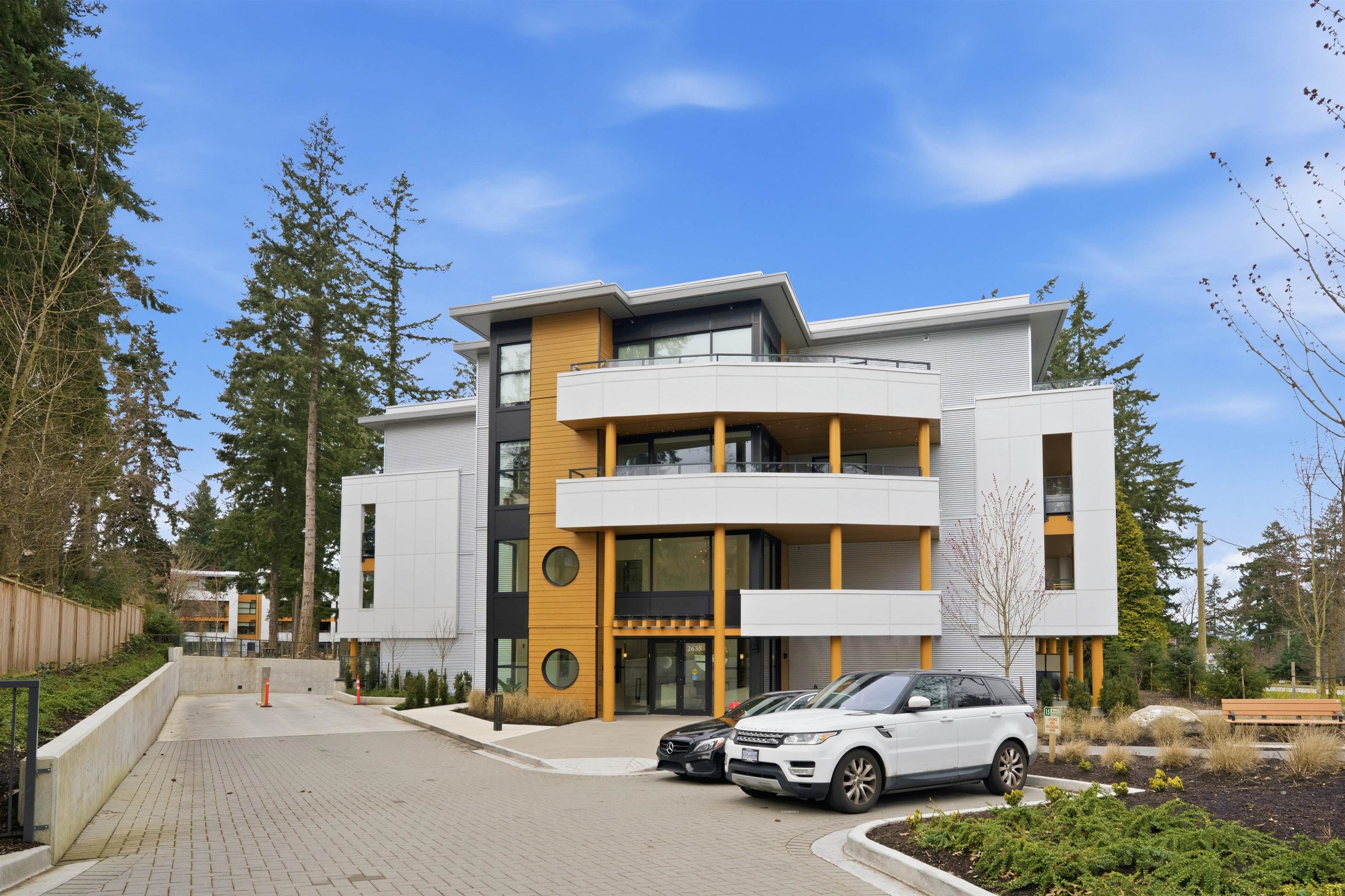 Apartment for sale in Surrey, South Surrey White Rock, 227 2635 King George Boulevard, 263120949 | Realtylink.org