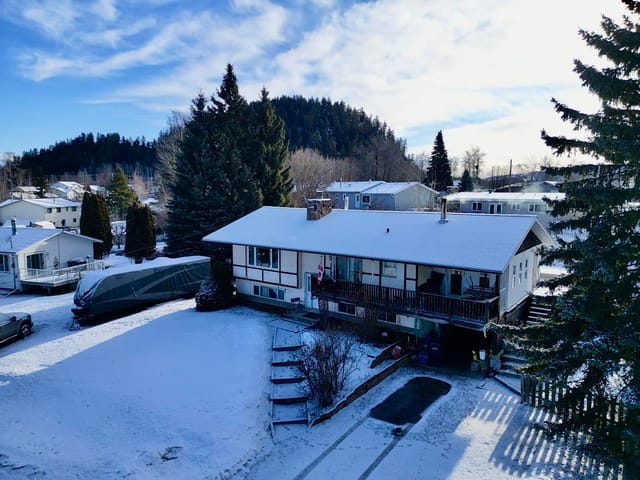 House for sale in Fraser Lake, Vanderhoof And Area, 440 Simon Fraser Avenue, 263120970 | Realtylink.org