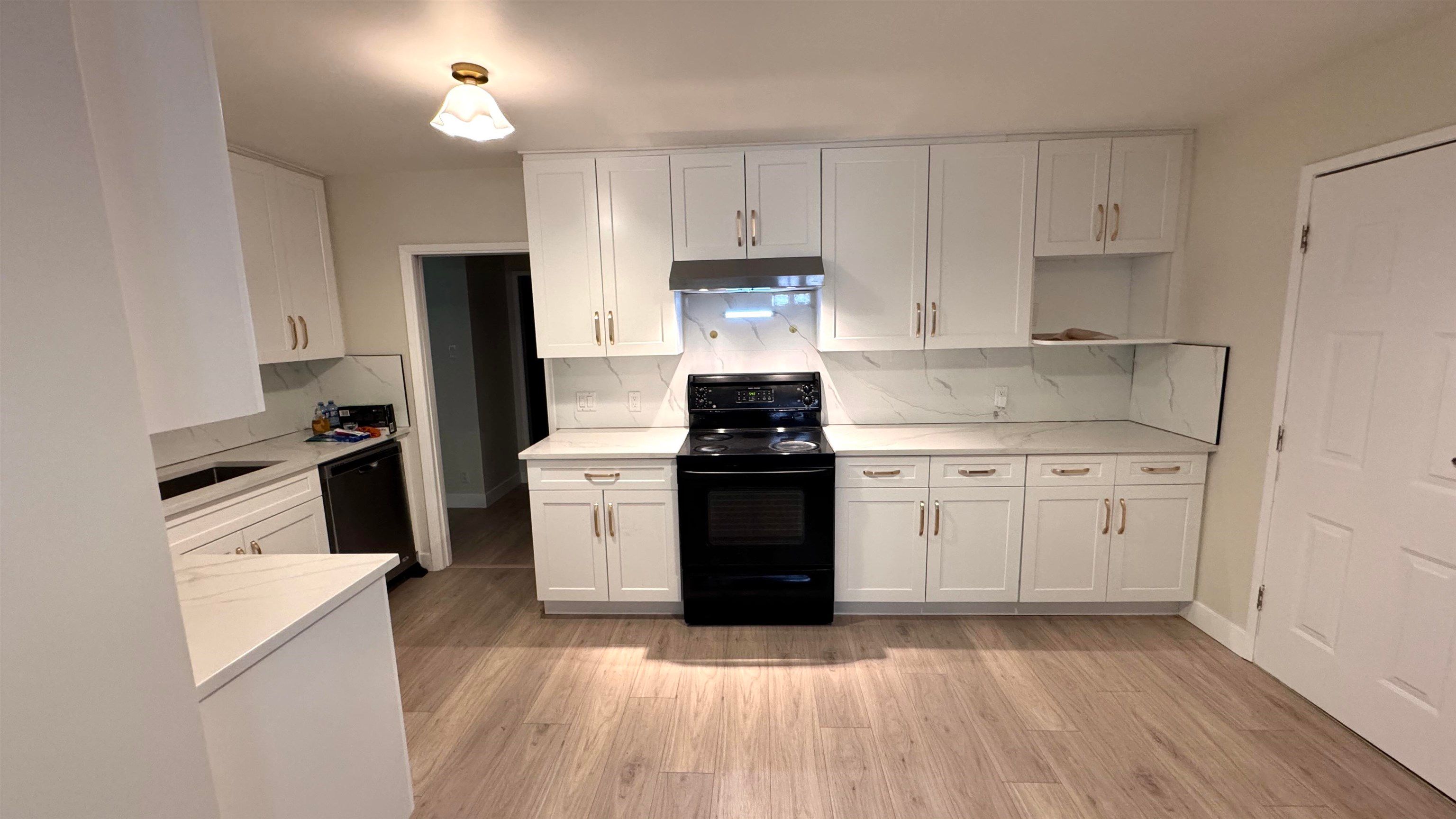 House for rent in Burnaby, Burnaby South, 5552 Jersey Avenue, 263121016 | Realtylink.org