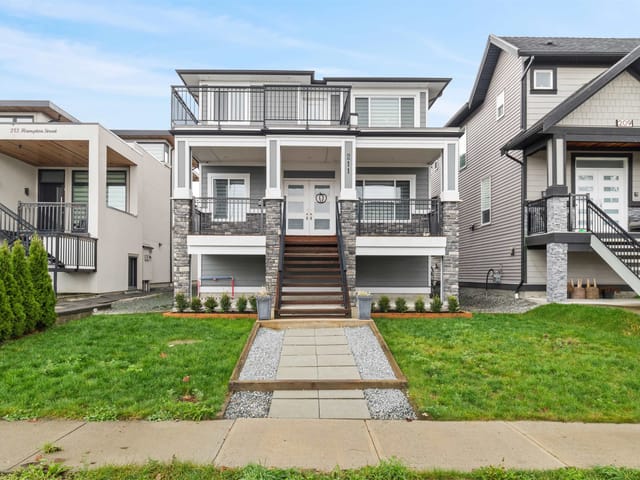 House for sale in New Westminster, New Westminster, 211 Hampton Street, 263121130 | Realtylink.org