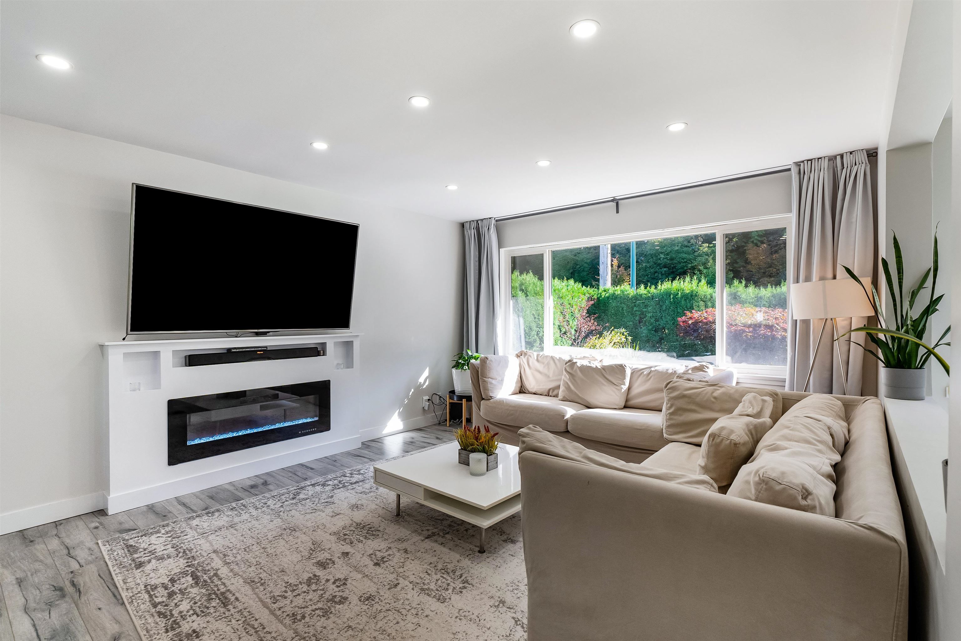 House for sale in Coquitlam, Coquitlam, 2317 Como Lake Avenue, 263121246 | Realtylink.org