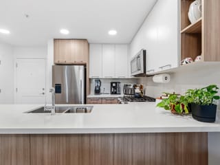 Apartment for sale in White Rock, South Surrey White Rock, 313 14022 North Bluff Road, 263121309 | Realtylink.org